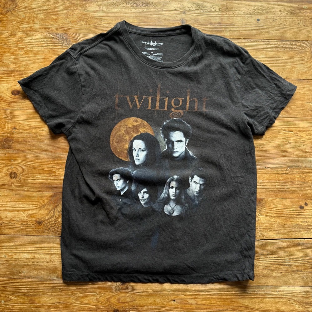 The Twilight Black Saga Graphic T-Shirt Bella Edward Whimsgoth Medium Unisex EUC